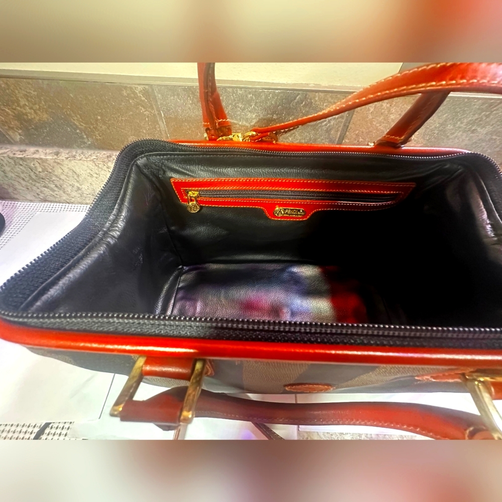 Fendi Authentic - Picture 3 of 4